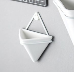 Triangle Wall Planter Wall Decoration Indoor Plant Hanger (Color: White)